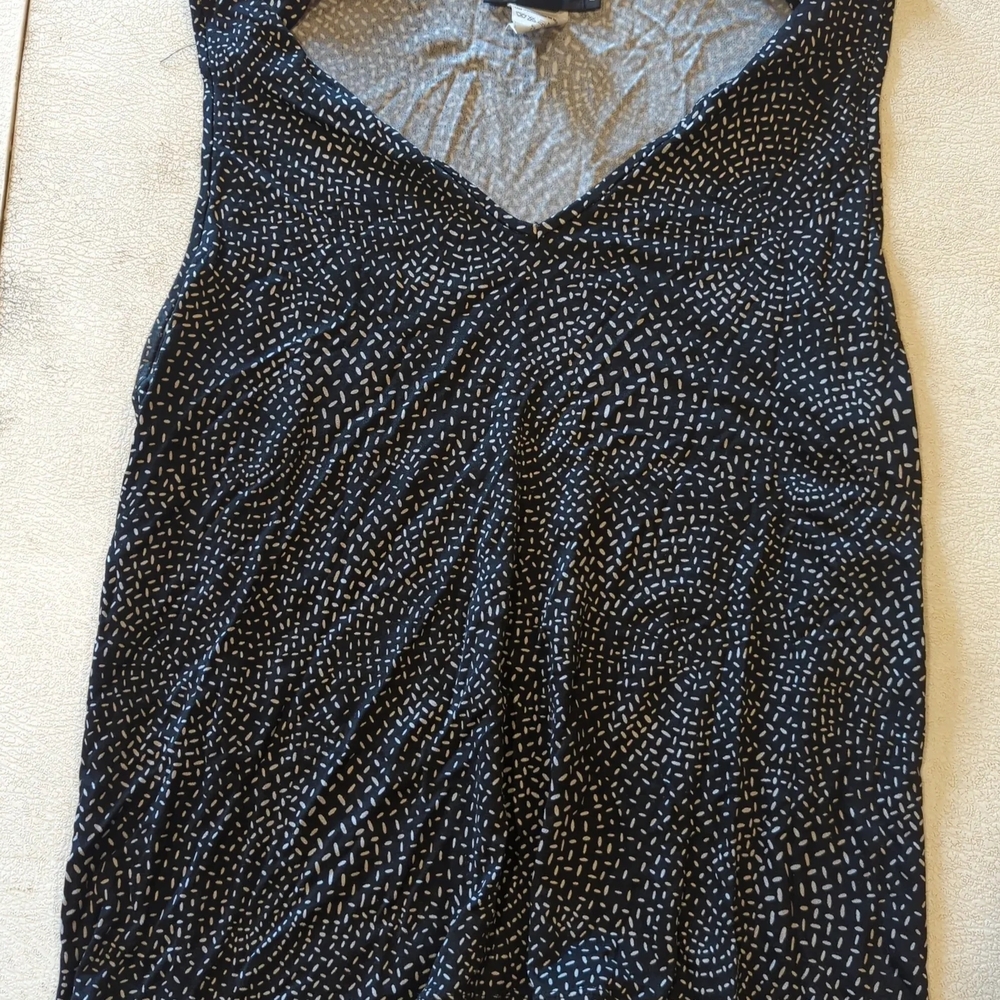 Elegant Black and White Patterned Women's Top